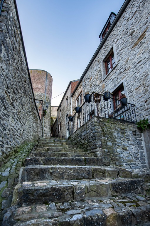 17983